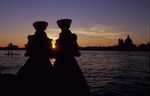 venise Venice-Carnival-Best-Of Anja_Sabine_with_Salute_on_sunset.thumb.jpg