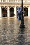 venise Venice-Carnival-Best-Of Blue_costume_with_aqua_alta_187.thumb.jpg