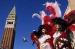 venise Venice-Carnival-Best-Of Carn_Red_white_with_campanile_pigeon.thumb.jpg