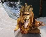 venise Venice-Carnival-Best-Of Mich_le_reflecting_on_water_near_SaluteVenice_Carnival_2010_03_228reccorrbis.highlight.thumb.jpg