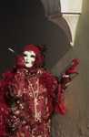 venise Venice-Carnival-Best-Of Yvette_in_little_street_near_Salute.thumb.jpg