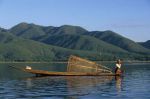 voyage myanmar 1_Inle_Fisherman_7.thumb.jpg