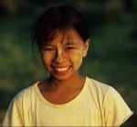 voyage myanmar 4_Bagan_Young_girl_with_tanaka_2.thumb.jpg