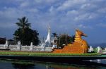 voyage myanmar 4_Inle_Festival_boat.thumb.jpg