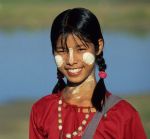 voyage myanmar 4_U_Bein_Young_girl_1.thumb.jpg