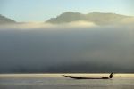 voyage myanmar 7_Inle_Fisherman_bird_clouds.thumb.jpg