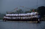 voyage myanmar 8_Inle_Festival_Rowersboat.thumb.jpg