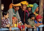 voyage myanmar BB_Inle_Crowd_at_the_terrace.thumb.jpg
