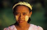 voyage myanmar Ba_Bagan_Young_girl_witj_tanaka.thumb.jpg