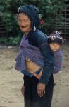 voyage myanmar Ba_Kengtung_Old_Ahn_woman_with_baby.thumb.jpg