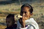 voyage myanmar Bagan_Woman_with_cheerot_2.thumb.jpg
